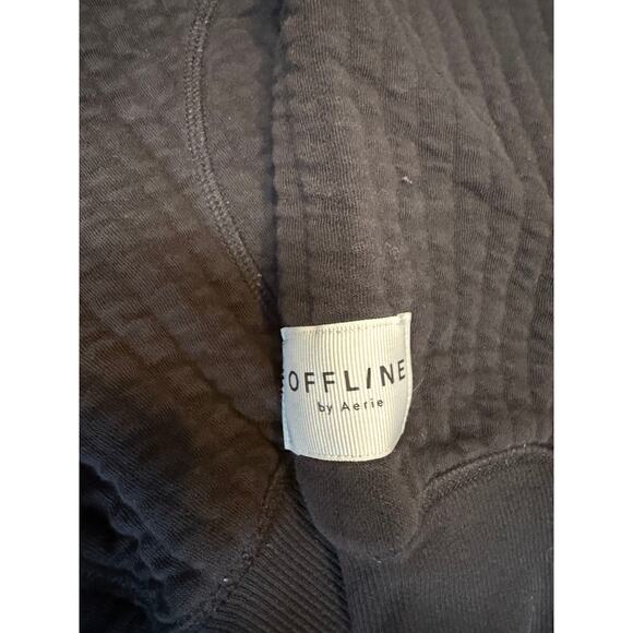 Offline by Aerie Hoodie Quilted Cropped Warm Black Pullover Cozy Small - Picture 2 of 8